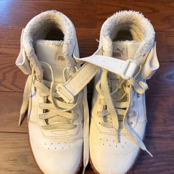 Women’s Puma Carina 2.0 Mid Winter Sneakers in White Size 8 - Picture 5 of 7